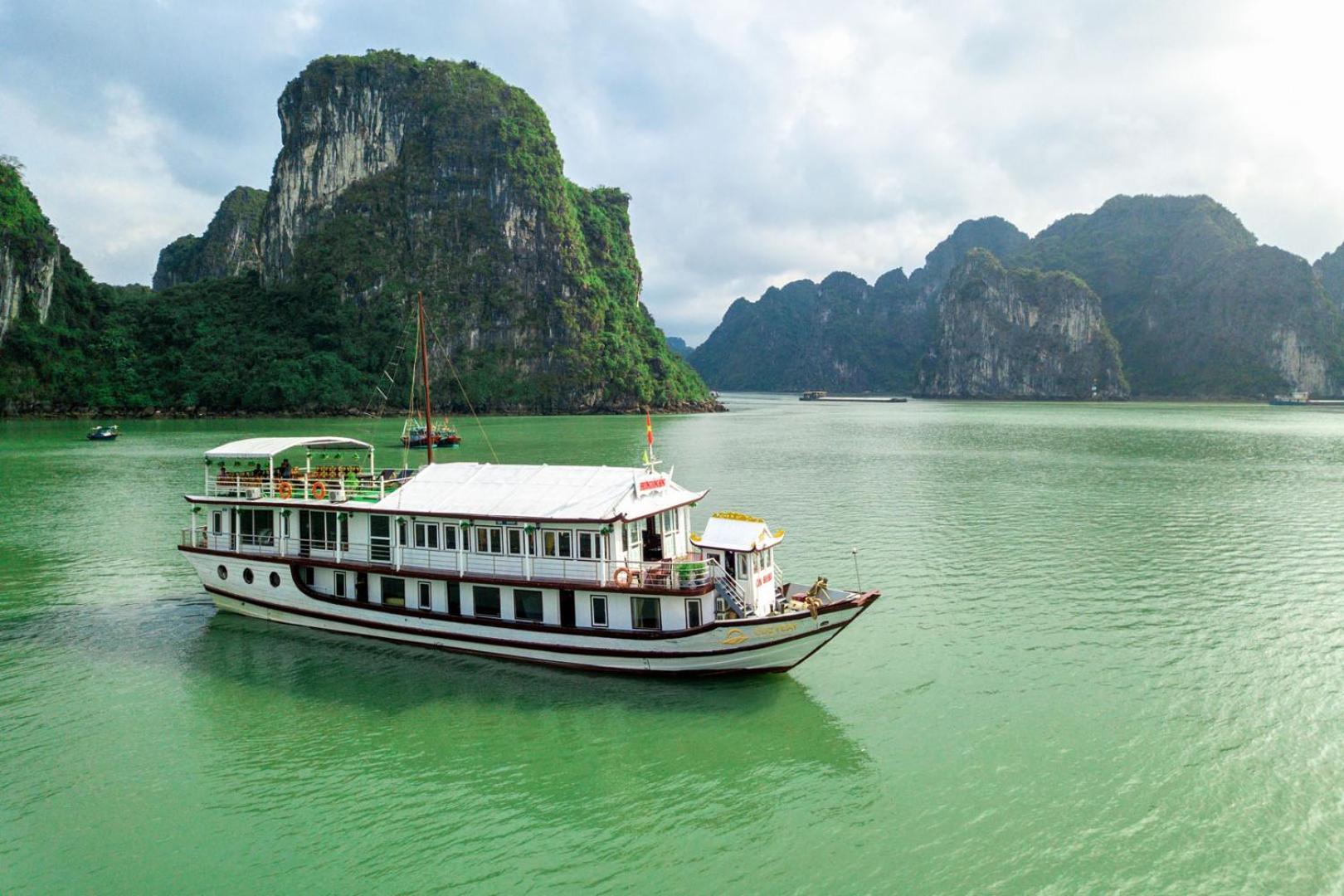 Cozy Bay Classic Cruise Ha Long Zewnętrze zdjęcie