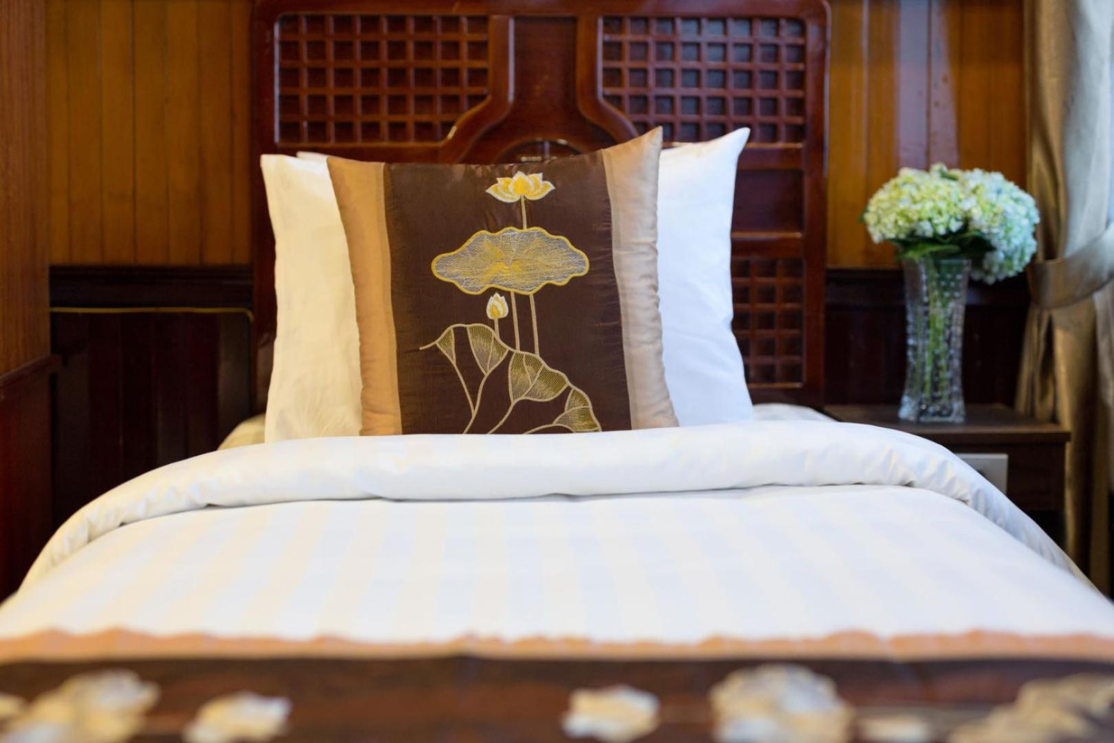 Cozy Bay Classic Cruise Ha Long Zewnętrze zdjęcie