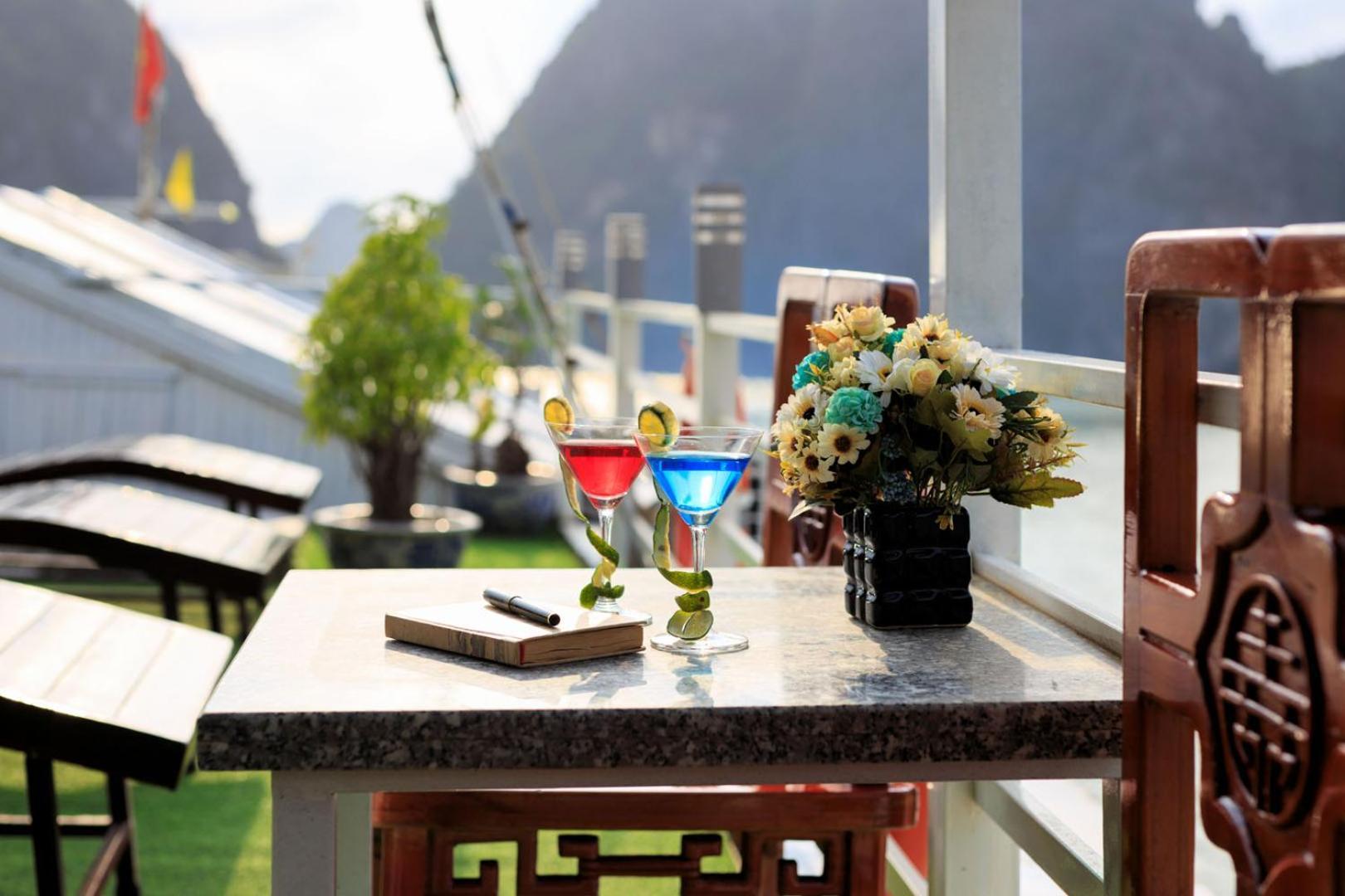 Cozy Bay Classic Cruise Ha Long Zewnętrze zdjęcie