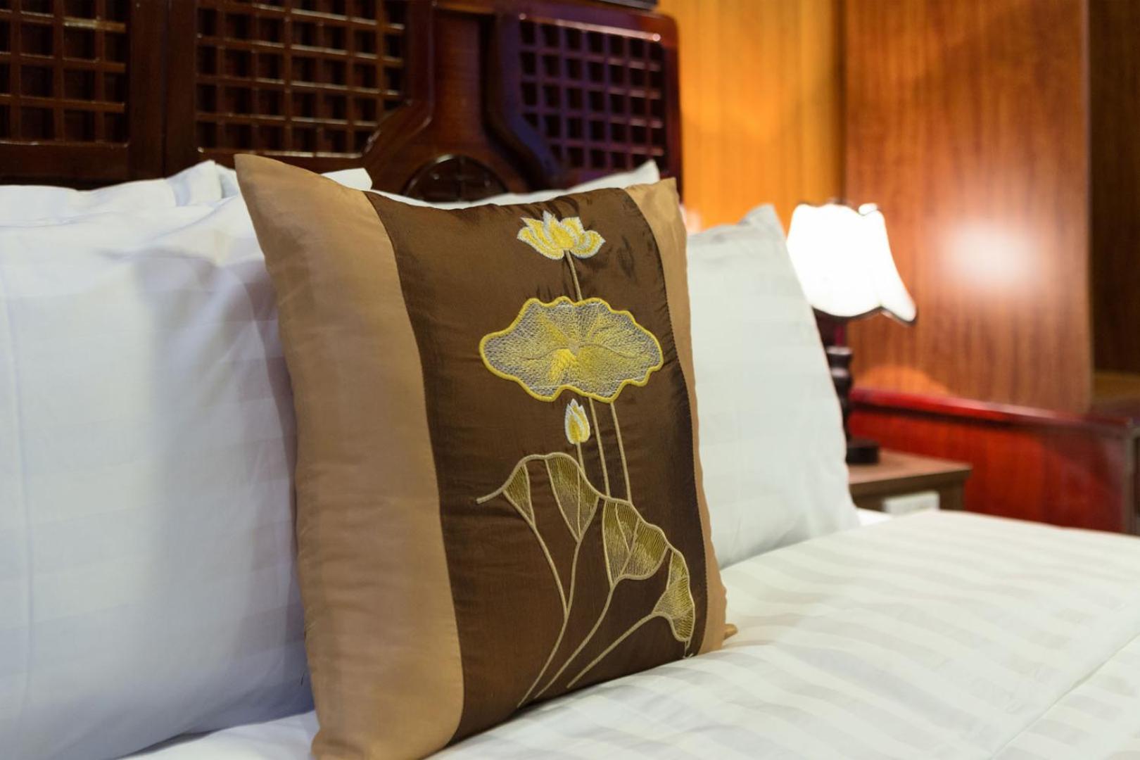 Cozy Bay Classic Cruise Ha Long Zewnętrze zdjęcie