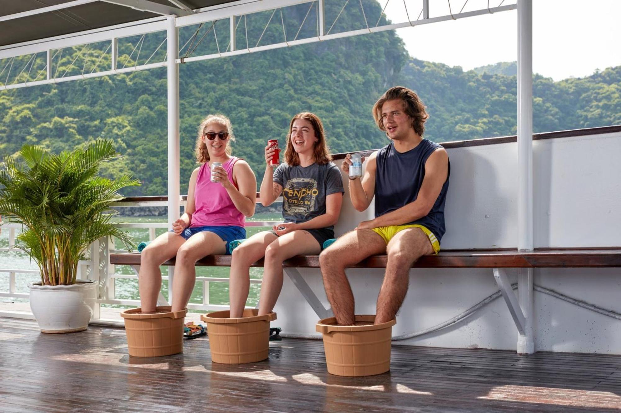Cozy Bay Classic Cruise Ha Long Zewnętrze zdjęcie